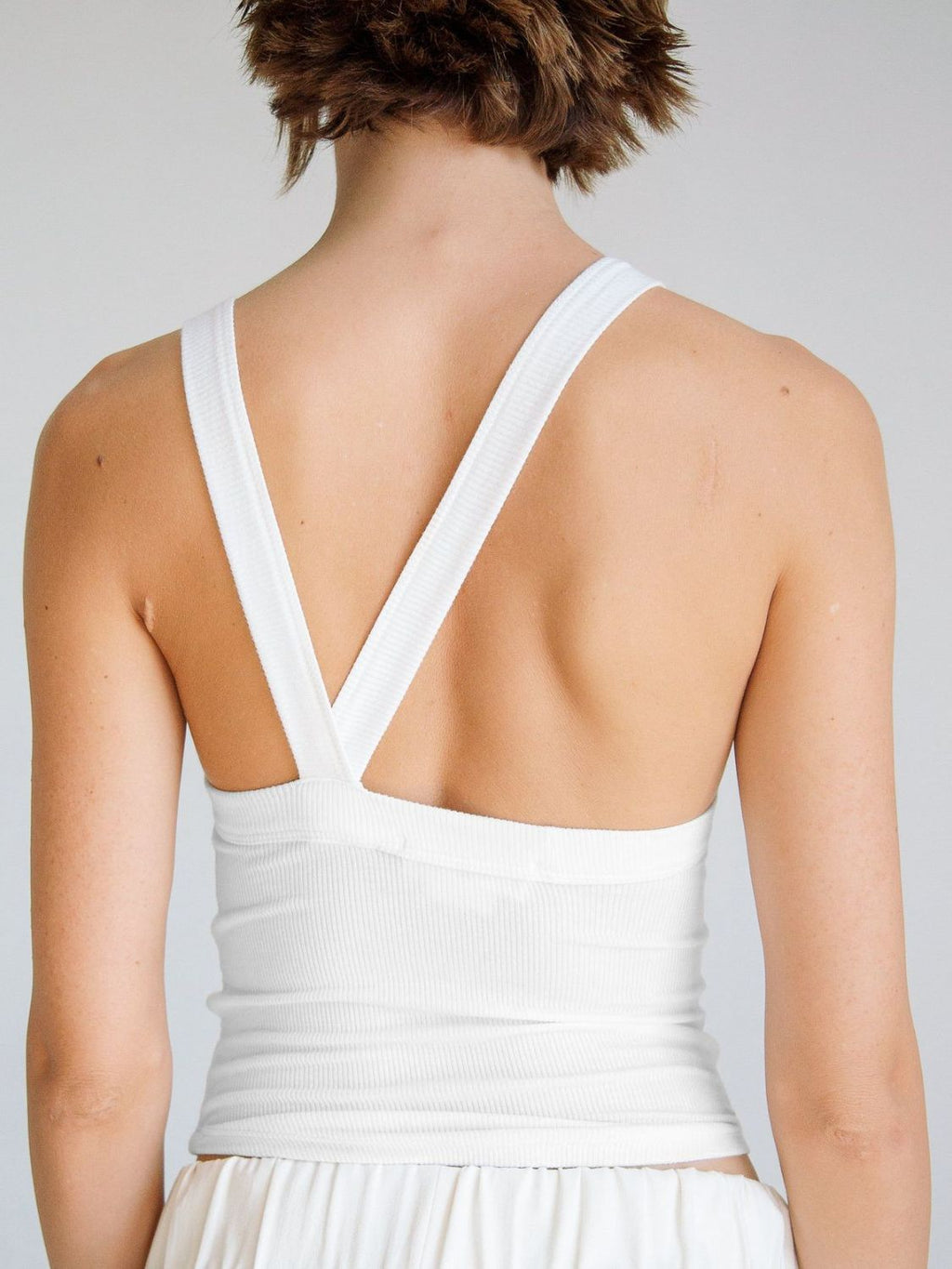Halter Neck Ribbed Cropped Top - Kharites