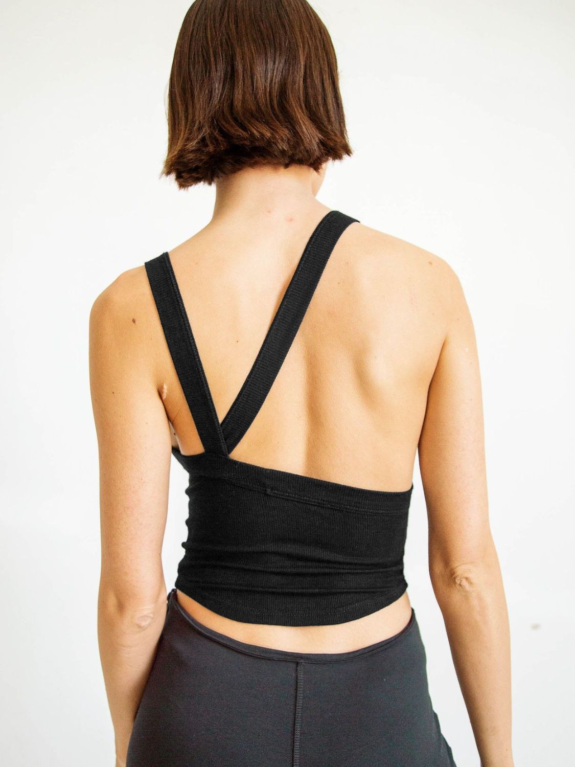 Halter Neck Ribbed Cropped Top - Kharites