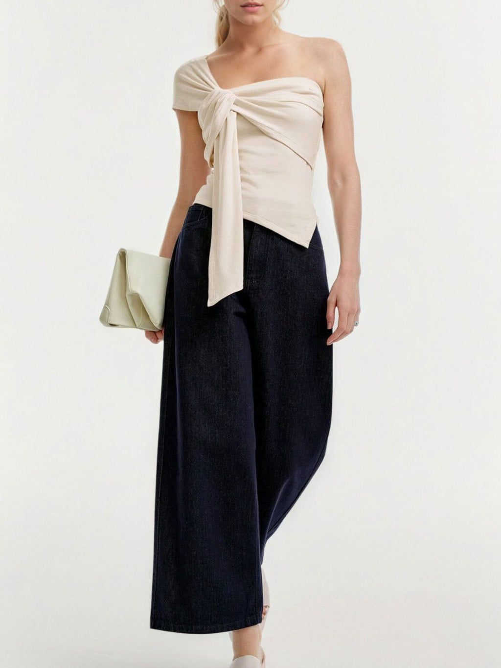 One-Shoulder Knot Detail T-Shirt - Kharites